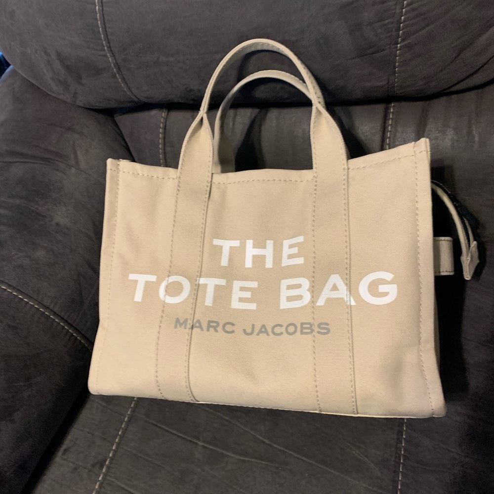 MARC JACOB The Medium Tote